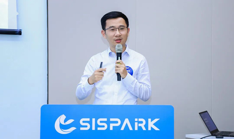 人力资源公司领航国际华东科技业务总经理、数科同道招聘平台负责人李涛应邀参加活动